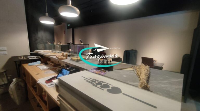 CafeterÍa PastelerÍa En Traspaso En Zona Tres Forqes, Valencia