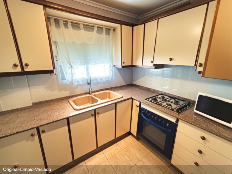 Vivienda económica de 3 dormitorios con balcón y orientación Este