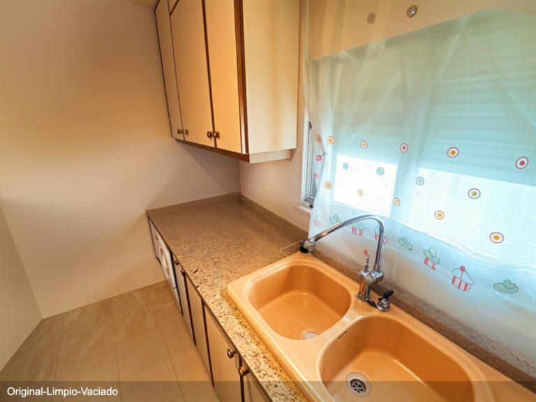 Vivienda económica de 3 dormitorios con balcón y orientación Este