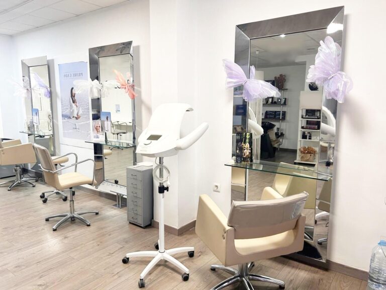 PELUQUERÍA Y ESTÉTICA EN TRASPASO EN LLÍRIA, VALENCIA